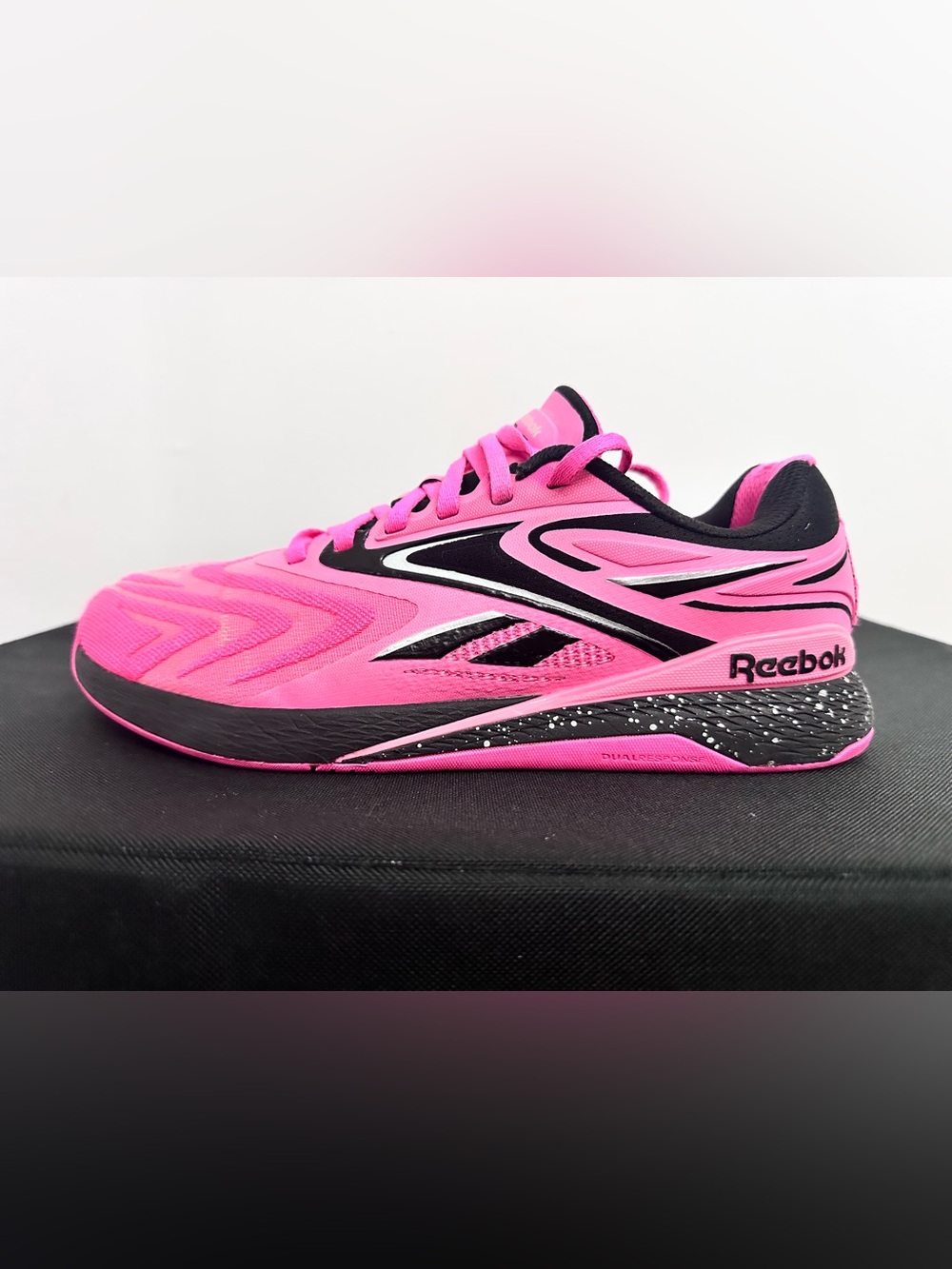 REEBOK NANO X5 EDGE PINK AND BLACK RUNNING SIZE:9 WOMENS